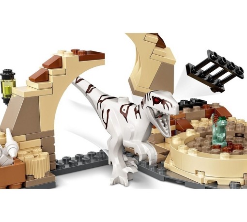  76945  -    Lego Jurassic World