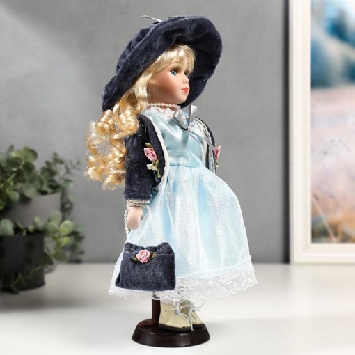 Фарфоровая кукла керамика Ирина в голубом платье и сером пиджаке 30 см 4822714