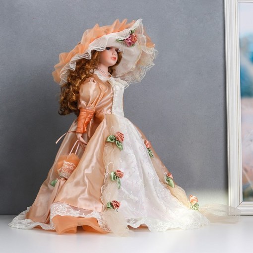 Фарфоровая кукла керамика Леди Виктория в персиковом платье с зонтом 45 см 6260941
