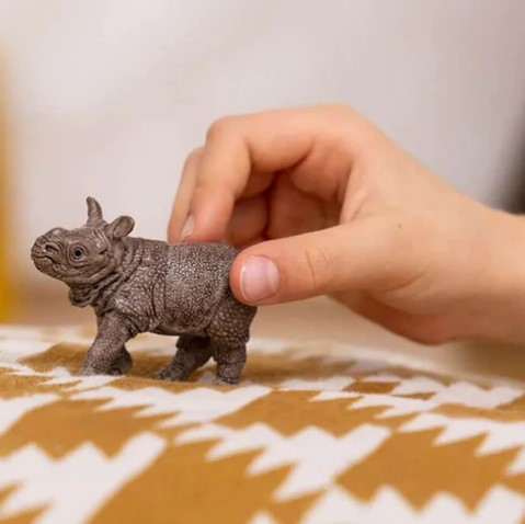 Фигурка Детеныш индийского носорога Schleich 14860