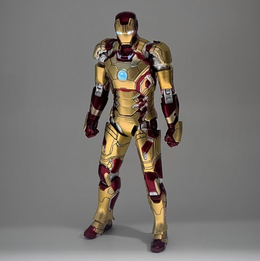 Фигурка Железный человек Marvel ZD Toys 1907-42 Mark 42 свет