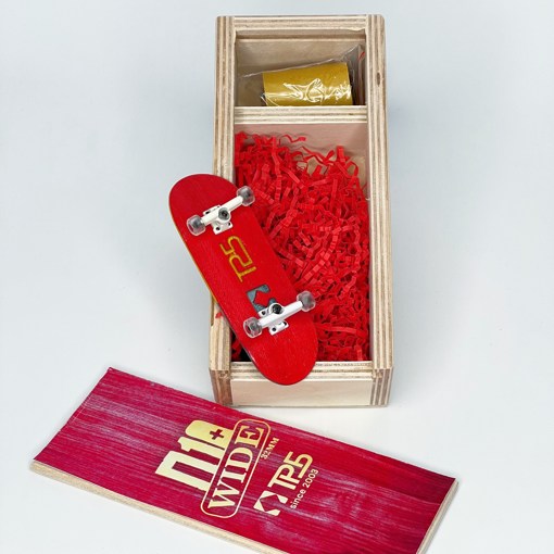 Фингерборд Турбо П10 Wide Limited Edition Красный с подшипниками в деревянном боксе 