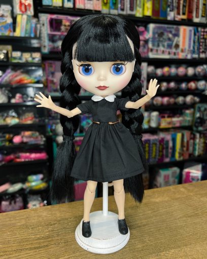 Кукла Блайз Уэнздей в чёрном платье