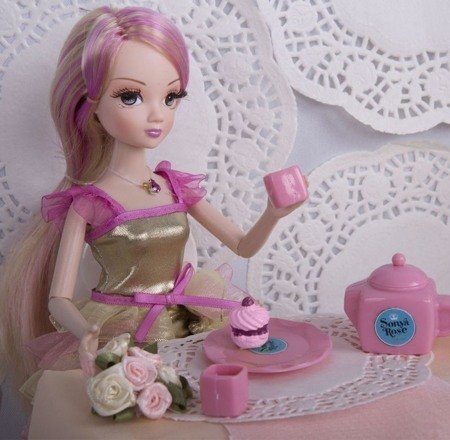 Кукла Соня Роуз Чайная Вечеринка R4332N