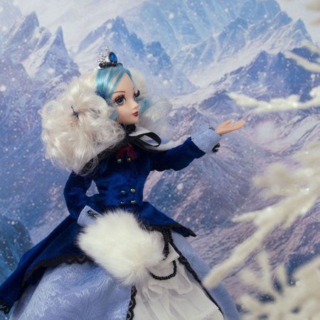 Кукла Соня Роуз «Gold collection» Снежная принцесса R4401N