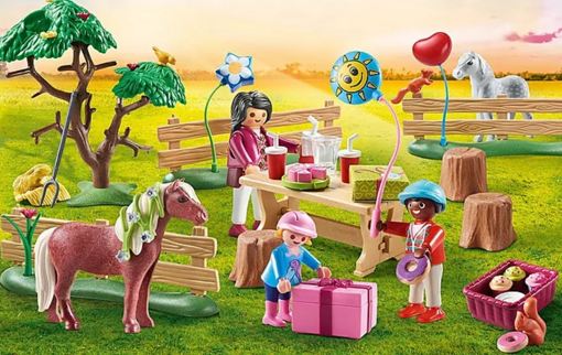 Набор Детский день рождения на пони-ферме Playmobil 70997