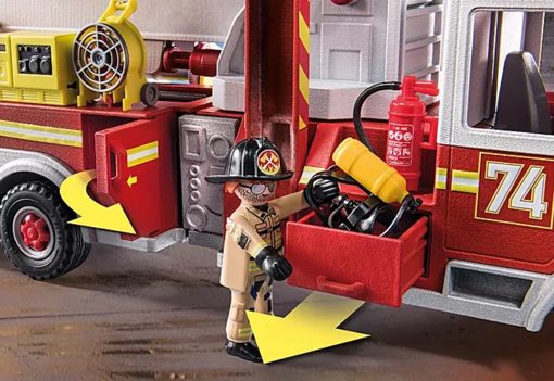 Набор Пожарная машина с лестницей и водяным насосом Playmobil 70935 свет, звук