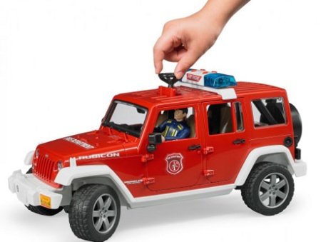 Внедорожник Jeep Wrangler Unlimited Rubicon пожарная с фигуркой Bruder 02528